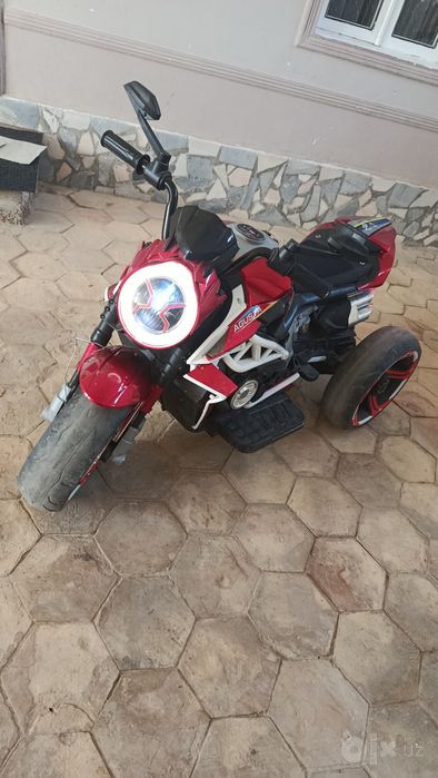 Bolalar motosikili holati yaxshi
