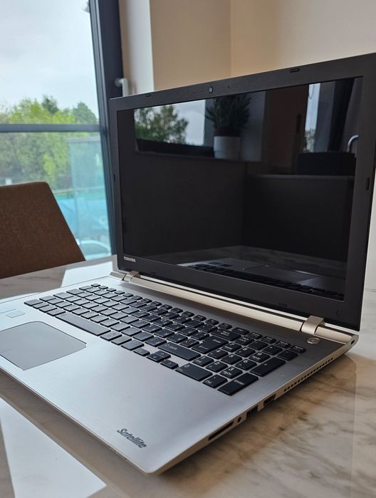 Лаптоп Toshiba Satellite P50-C-18D