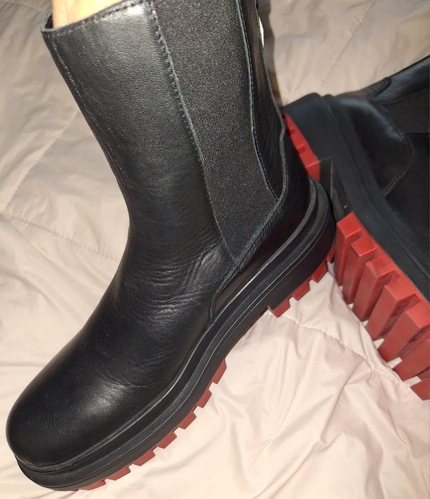 Ghete piele Zara- mas 38- noi