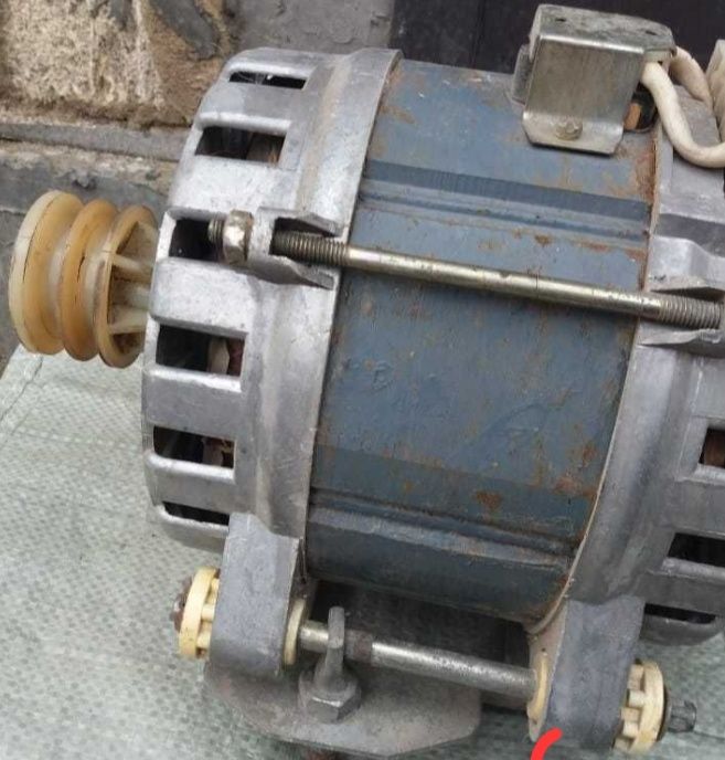 Продам двигатель 220 вольт