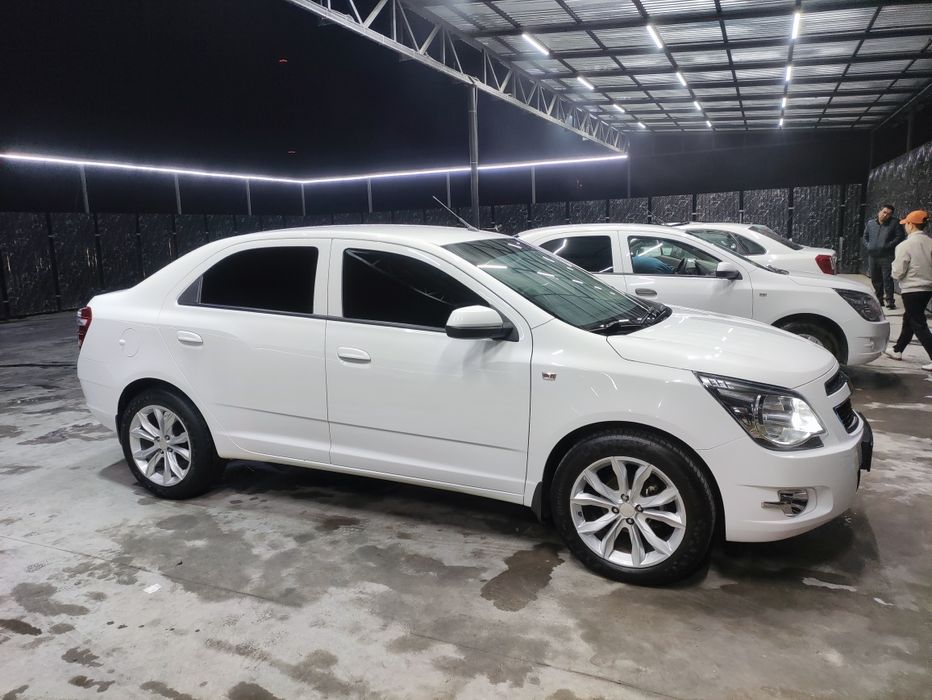 Cobalt avtomat yaxshi holatda