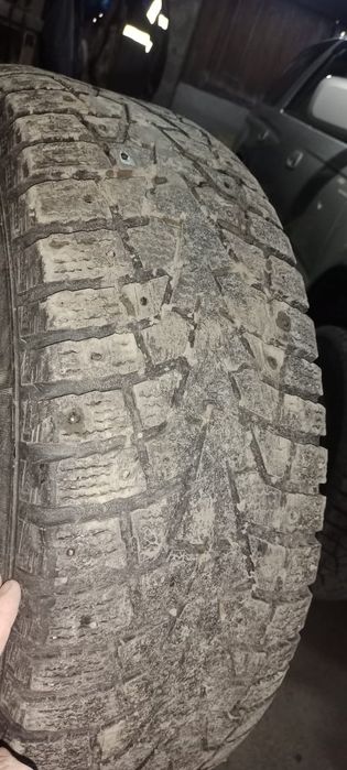 Продам шины б/у зимние