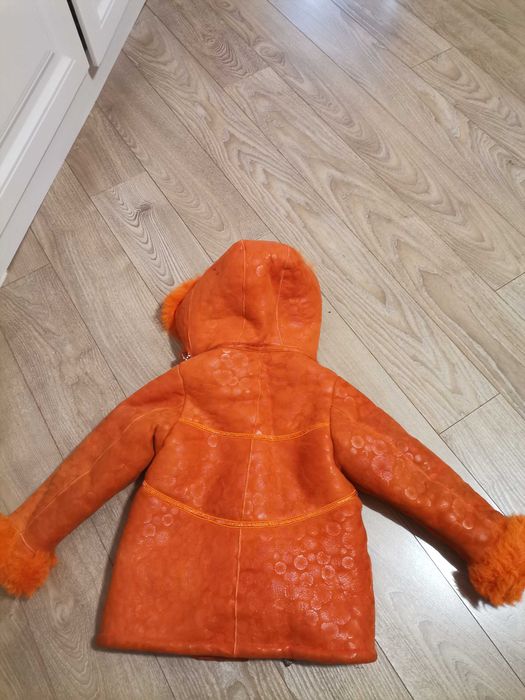 Дубленка для девочки 1,5-2 года