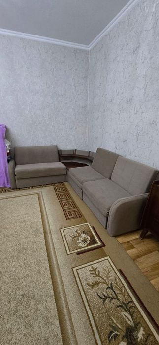 Продам диван раскладной.