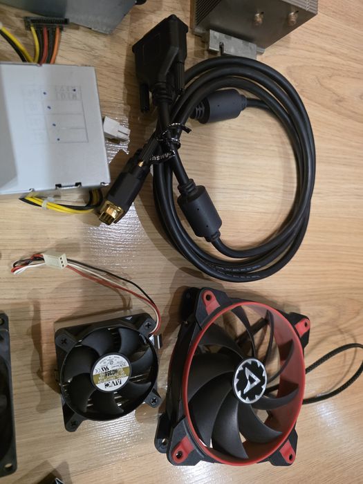 Части за компютър