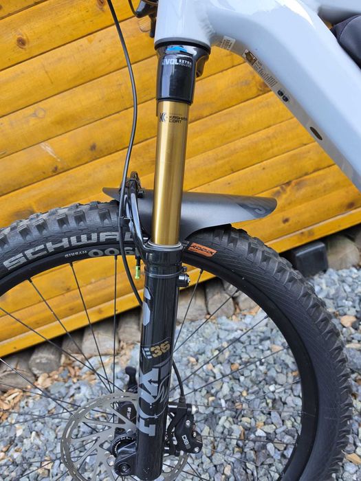 Bicicleta electrica focus Jam2 6.9 kashima bosch 750 Smart sau schimb cu avinox