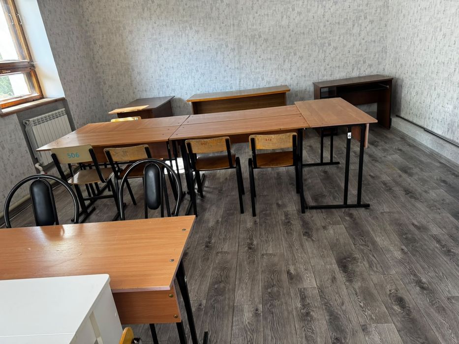 Столы стулья парты