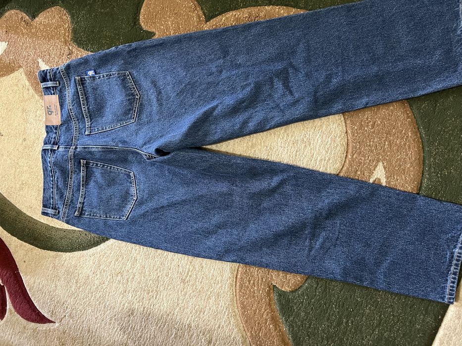 Продам джинсы qr