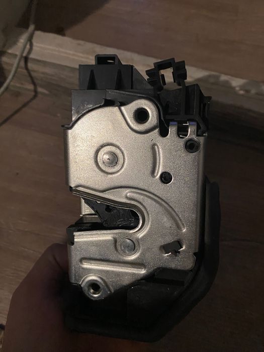 Брава за врата BMW F30