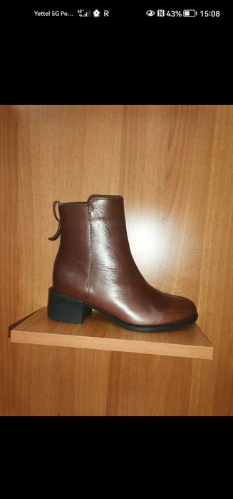 Боти от естествена кожа