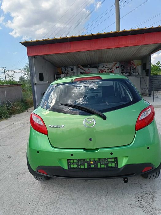 MAZDA 2 2010 — imagine 4