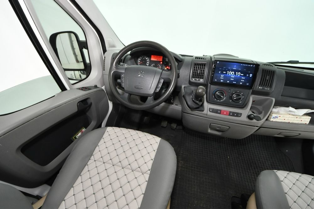 Autorulota / Campervan /Peugeot Boxer An 2010/ Euro 5 omologat M1