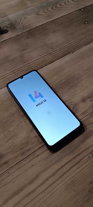 Телефон Redmi 13C