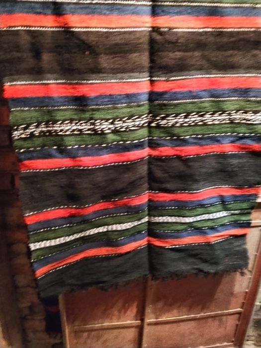 Продавам домашно тъкани пътеки