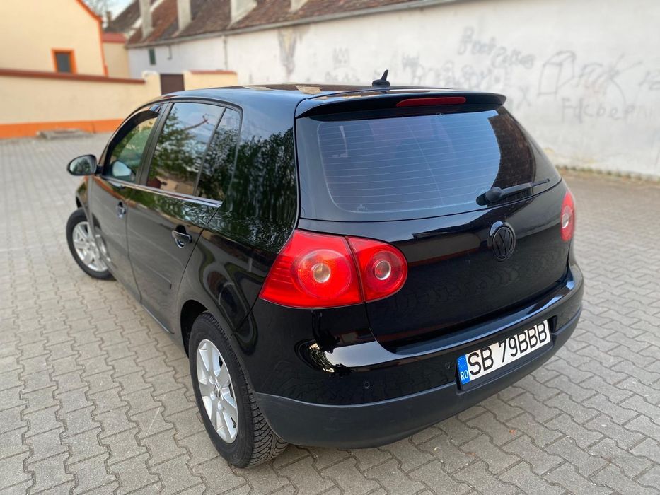 Volkswagen golf 5. 1.9 disel 2008  6+1 viteze