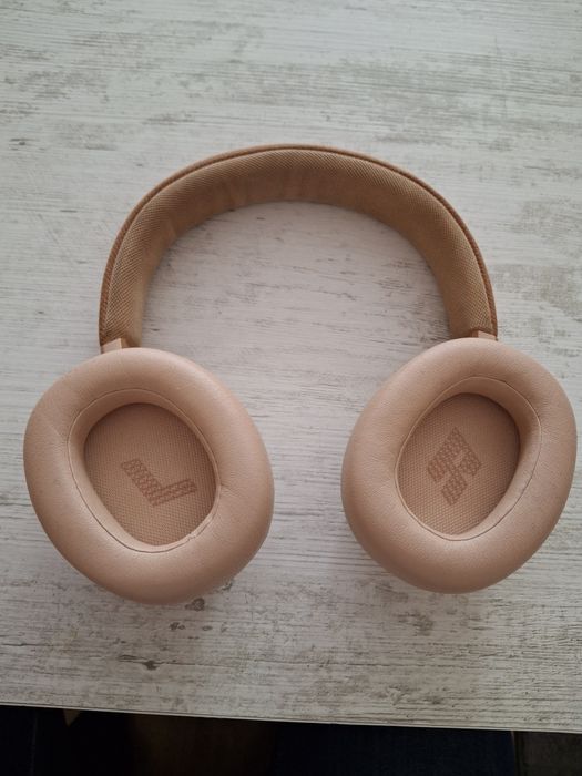 JBL Live 770NC – безжични слушалки