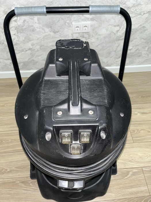 Пылесос для химчистки авто Б/у