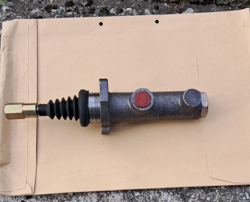 Vand piese ARO noi si SH