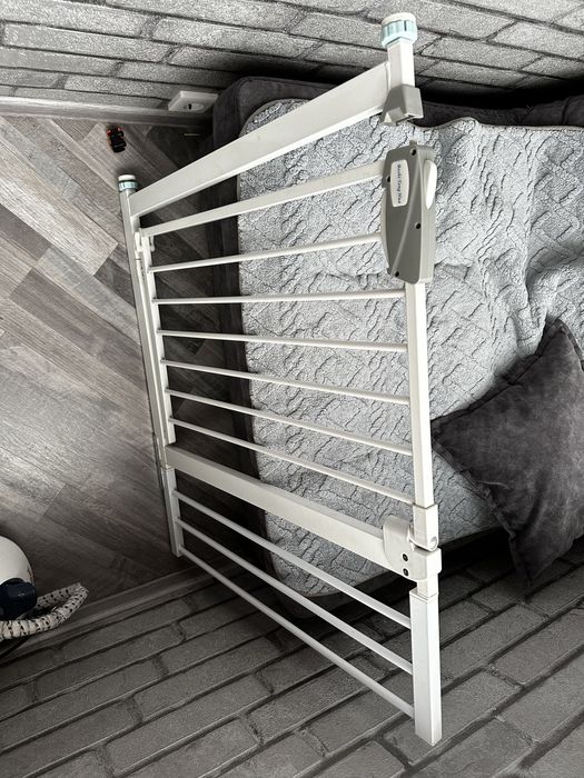 Детский защитный барьер