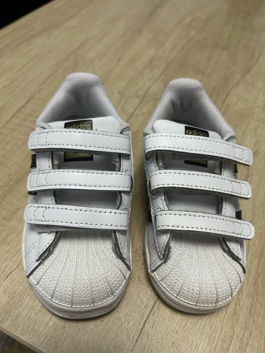 Adidas Superstar 23 1/2