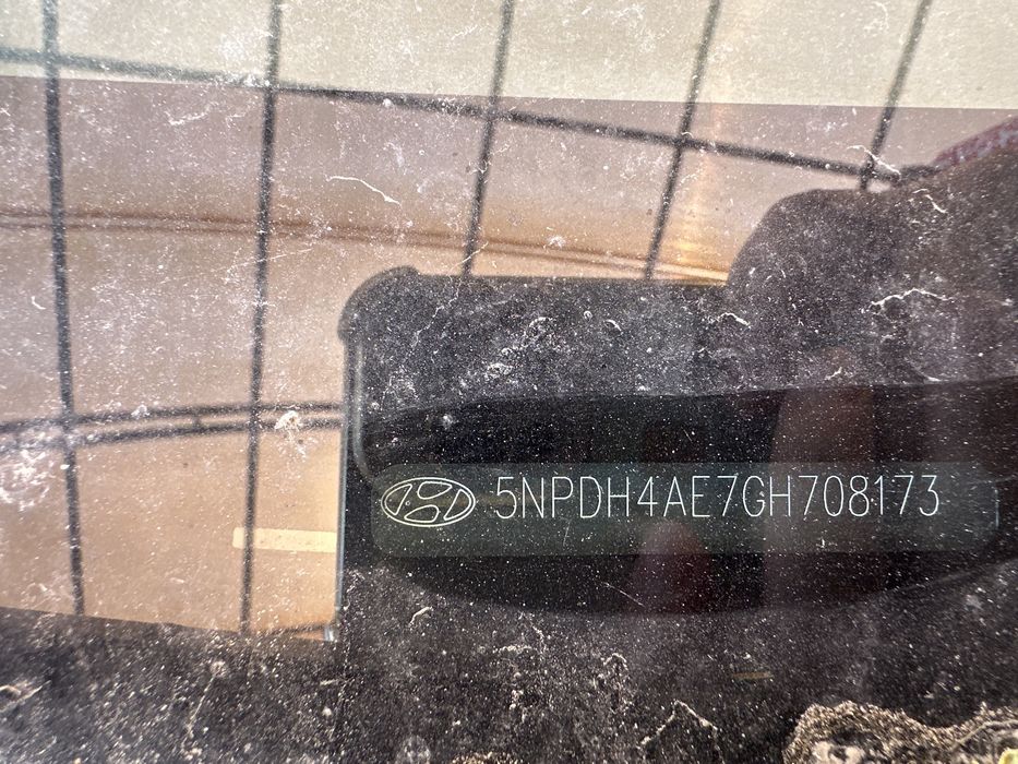 Продам Машину hyundai elantra