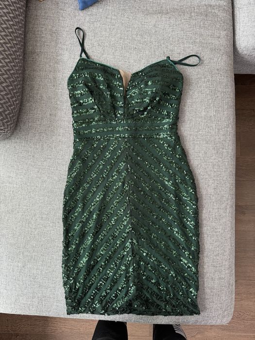Елегантна зелена рокля