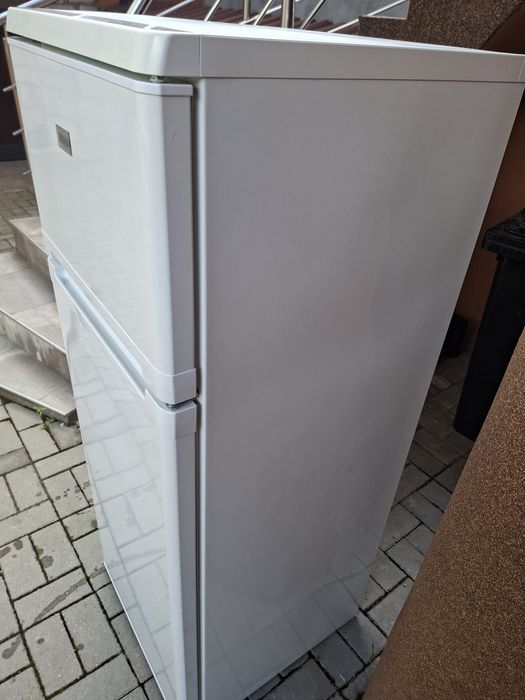 Vand frigider zanussi