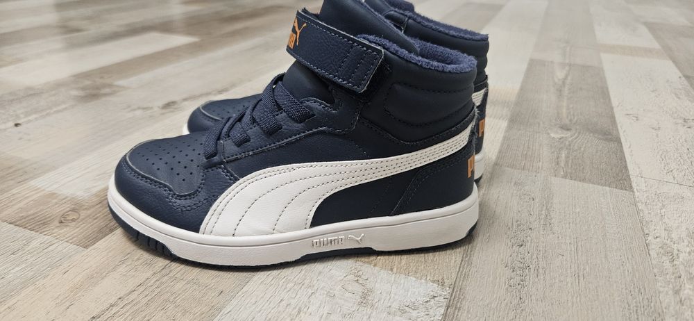 Adidasi puma marimea 32