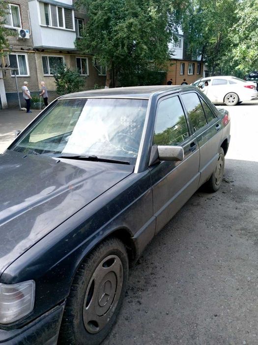 ПРОДАМ СРОЧНО Мерседес 190Е   1991 год