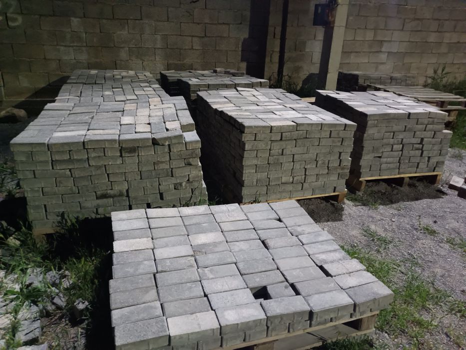 Продам б/у брусчатки