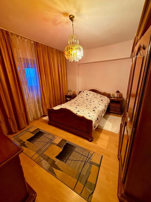 Apartament 3 camere decomandat ( bloc 1992 ) zona Nicolina ( LIDL )