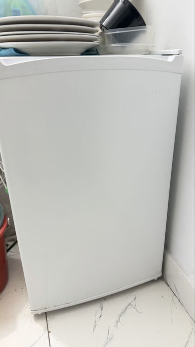 Холодильник маленкий