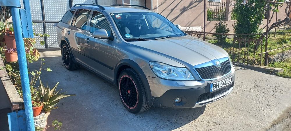 SKODA Octavia 2012 — imagine 2