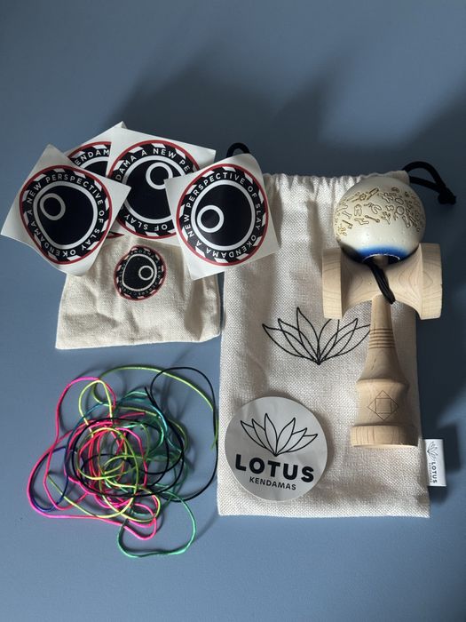 Vand Kendama Lotus + Okendama in stare buna