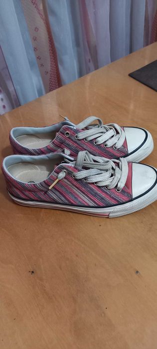 Красовки женские