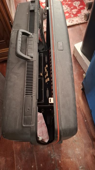Acordeon 80 basi!