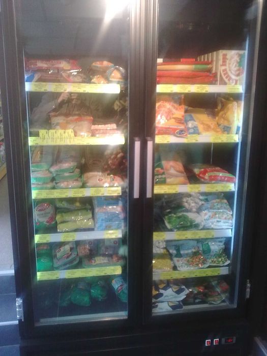 Производство,доставка и монтаж на вертикални хладилни витрини.