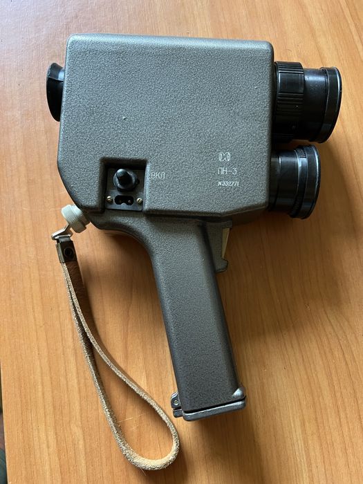 Dispozitiv monocular militar de vere pe timp de noaapte