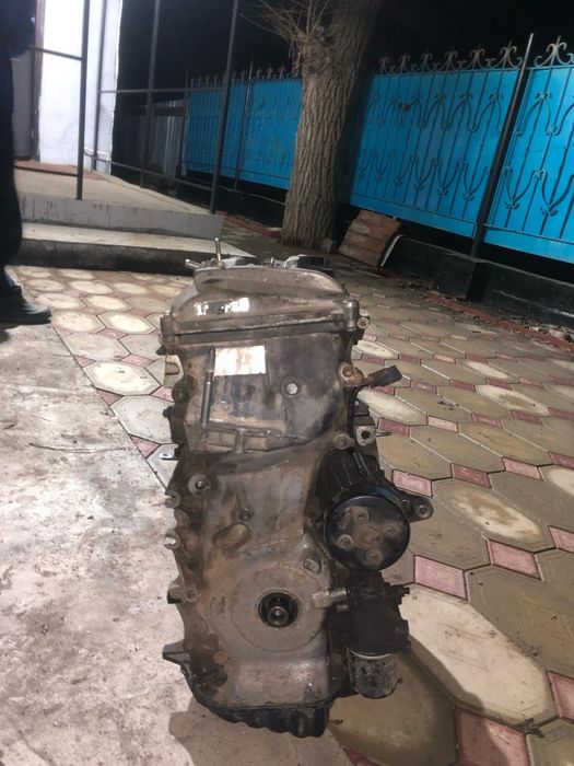 Тойота авенсис 2004ж. Объем 2.