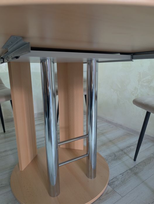 Masa rotundă extensibila
