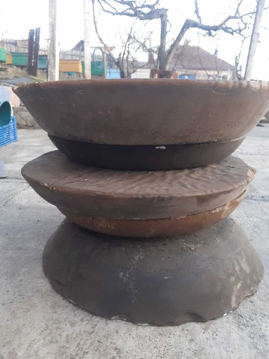 Ceara de vanzare din faguri si capaceala, productie propie