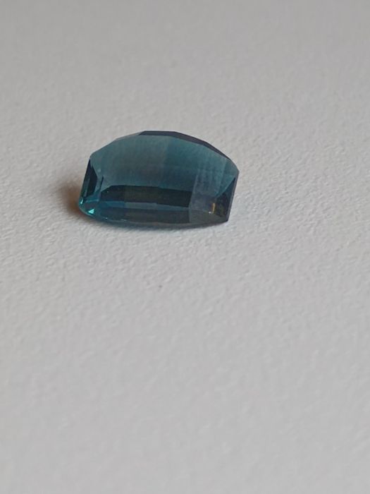 Топаз Лондон блу pixel cut