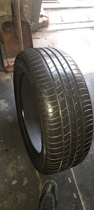 Продам летние шины KUMHO ecsta HS51
