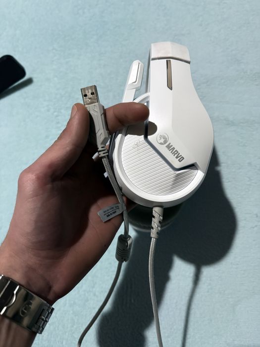 Vând căști Marvo H8618 WH