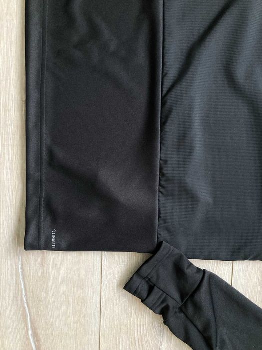 Адидас Манчестър Юнайтед Adidas Manchester United тренировъчна блуза М