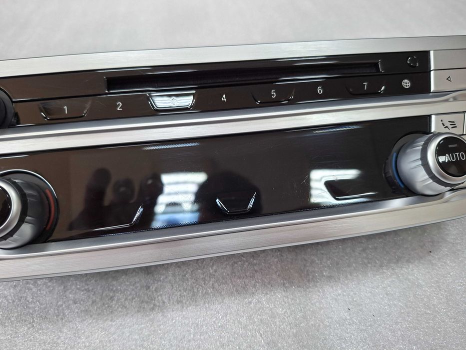 9890616 Панел Радио Климатик Отопление BMW G11 G12