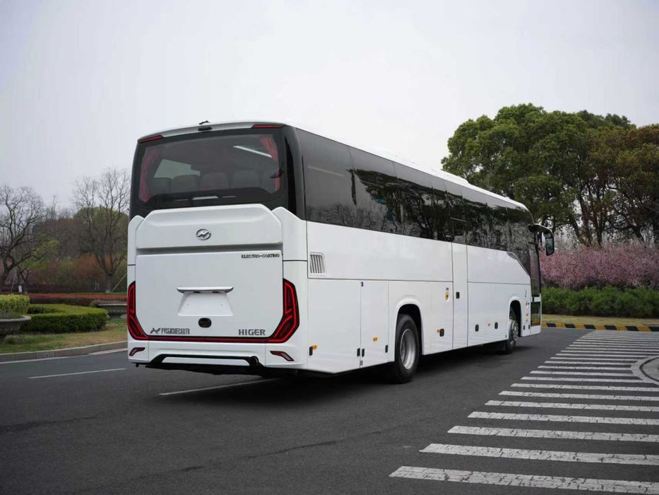 Автобус Higer KL6126Q
