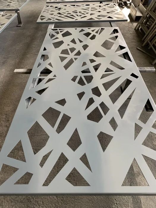 Tabla debitata, tabla traforata, tabla decupata