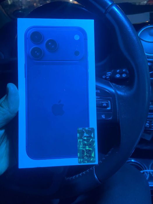 iPhone 17 Pro Max 256 gb ZA/A dual sim