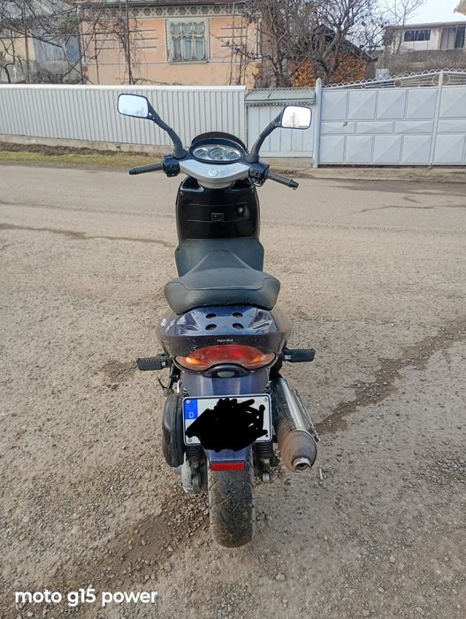 Scuter Aprilia Leonardo 150